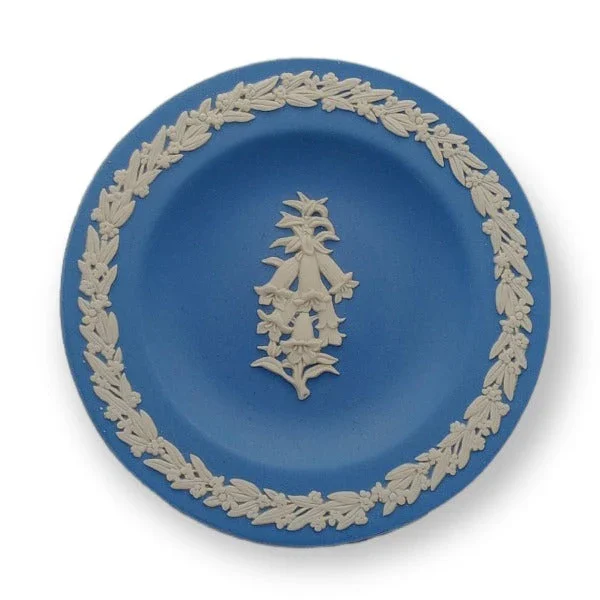 Wedgwood-Jasperware-Plate-Native-Flowers-VIC-Pink-Heath